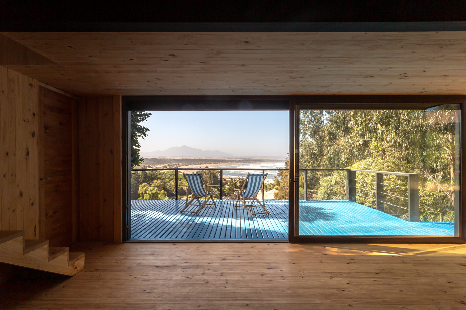 Casa Chica — vista panorámica al Pacífico desde el segundo nivel, arquitecto Alejandro Soffia